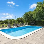 Nyaraló Tonka With Private Pool Near Krka *