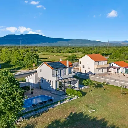 Tonka With Private Pool Near Krka * Siritovci