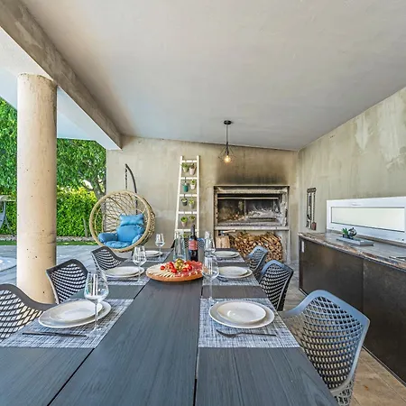 Prázdninový dům Tonka With Private Pool Near Krka *