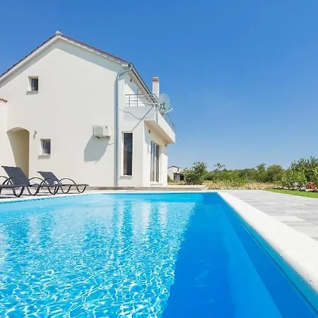 Tonka With Private Pool Near Krka Holiday home