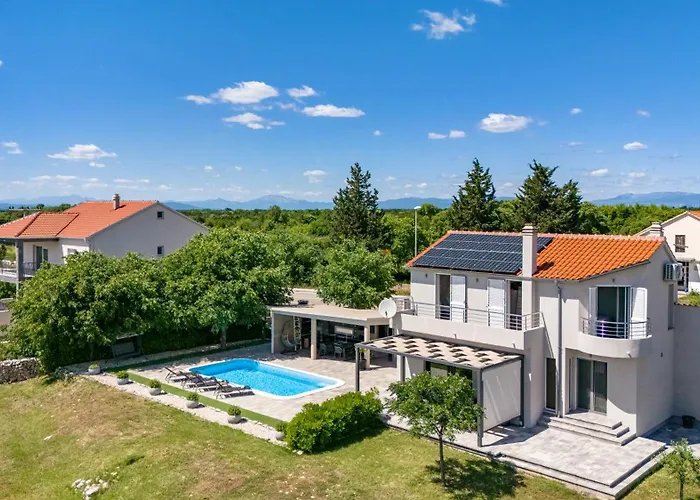 Tonka With Private Pool Near Krka *