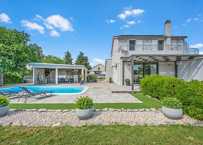 Tonka With Private Pool Near Krka *