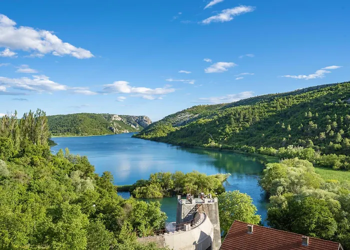 Tonka With Private Pool Near Krka בית נופש *