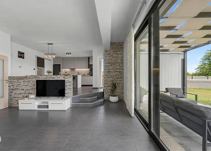 Tonka With Private Pool Near Krka *