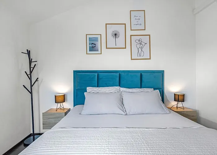 Tonka With Private Pool Near Krka בית נופש Siritovci