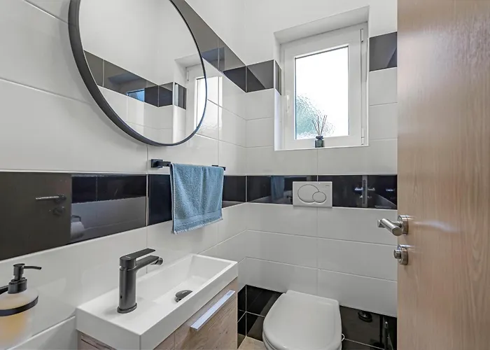 בית נופש Tonka With Private Pool Near Krka